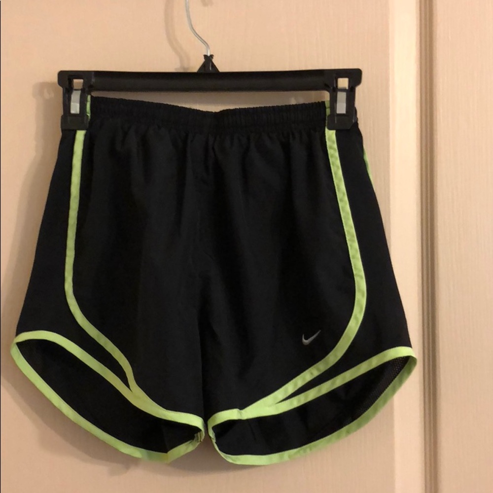‼️DONATING IN 24H‼️ Nike DriFit Tempo Shorts